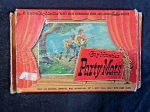 Alfombrillas de fiesta gay de los años noventa 6 recubiertas de plástico 8x5 arcilla sass-dorne vintage década de 1950 - Imagen 1 de 7