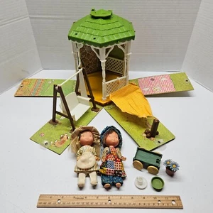 Playset vintage HOLLY HOBBY GAZEBO con 2 BAMBOLE altalena - 1976 Knickerbocker Toys - Foto 1 di 24