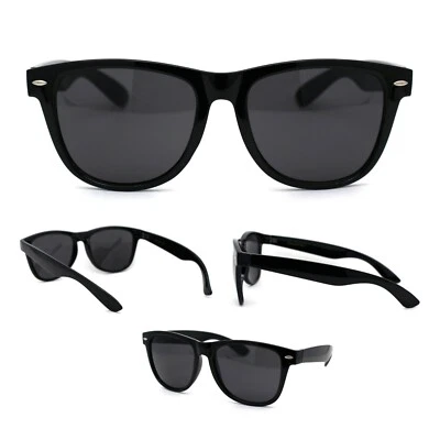 Gafas de sol Hipster de moda de gran tamaño con borde de cuerno negras de plástico Foto 1 de 4