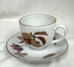 Royal Worcester Tea Cup and Saucer Evesham Gold Fruit Design Porcelain England - Picture 1 of 7