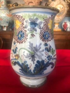 VASO A TROMBA IN MAIOLICA FERNIANI , FAENZA - 1700 - Foto 1 di 4