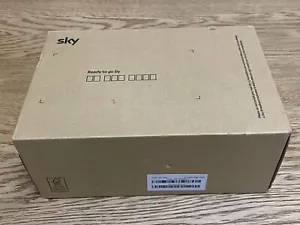 Sky Q Hub NEW Wireless Router WiFi ER115UK Model Dual Band + Leads, NEW - SEALED - Picture 1 of 4
