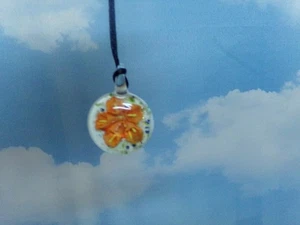 Vintage Jewelry Murano style Art glass ORANGE ROUND FLOWER NECKLACE - Picture 1 of 2