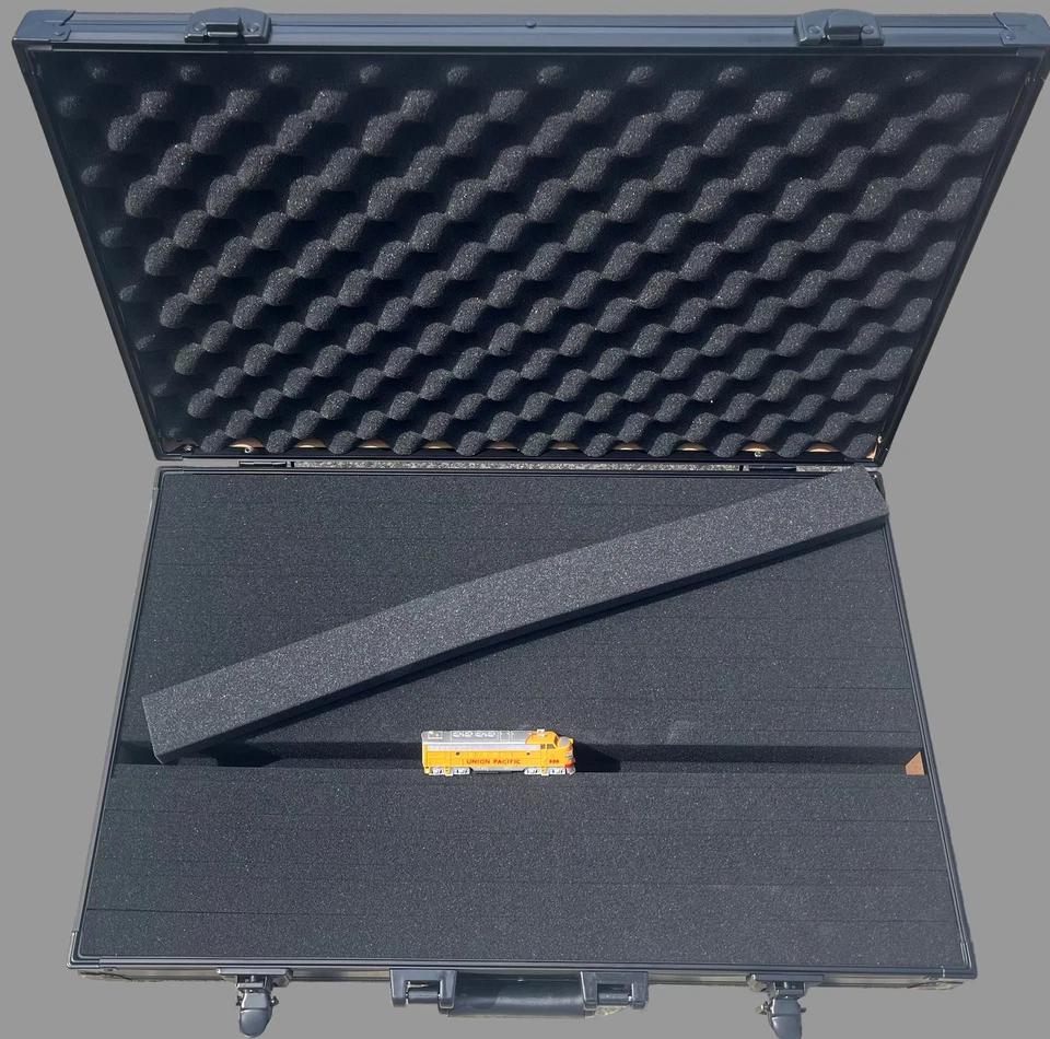 Hard Sided Storage / Transport case for N Scale Model Trains. Attache style. New - Image 1 of 3