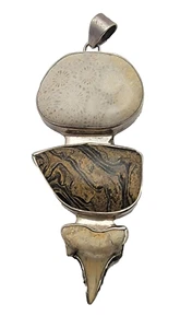 Artisan made Vintage sterling silver CREAM PETRIFIED CORAL necklace Pendant. - Picture 1 of 9