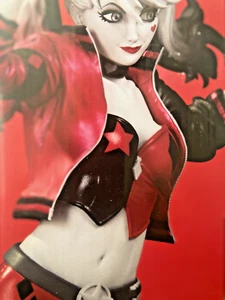 DC Collectibles Limited Philip Tan Harley Quinn Red, White & Black Statue - Picture 1 of 24