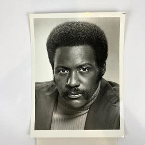 Richard Roundtree Photo Shaft Television Premiere CBS Vintage Press Release - Picture 1 of 7