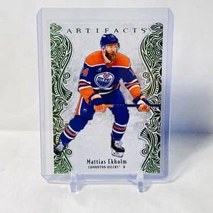 Mattias Ekholm 2025-26 Upper Deck Artifacts #33 Lime Green Edmonton Oilers /125 - Bild 1 von 4