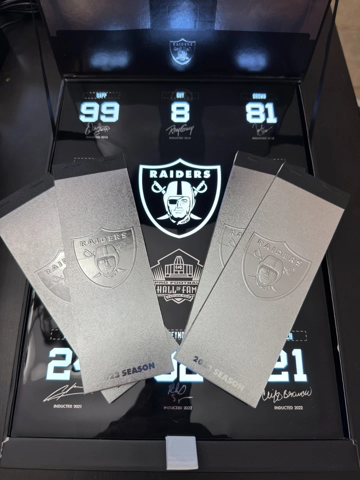 Boleto de temporada 2023 Las Vegas Raiders titular de miembro caja de regalo patio 4 boletos Foto 1 de 4