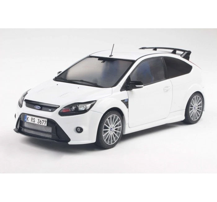 Ford Focus RS MK2 2009 White 1/18 - S1813102 SOLIDO