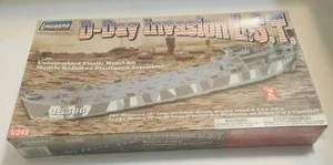 LINDBERG - D-DAY INVASION L.S.T. USA 380-1/245 Scale Model Kit 70865 Neu Versiegelt - Bild 1 von 5