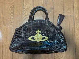 Vivienne Westwood enamel embossed Ove peeling - Picture 1 of 4