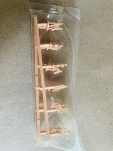 Plasticville Unpainted People Set Of 32 New - Picture 1 of 6