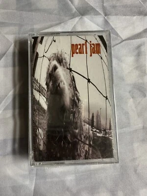Pearl Jam  "VS.” Cassette 1993 Epic ZT53136  Daughter Sealed 12 Tracks - Image 1 of 4