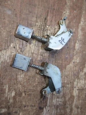 1965 Mercury Monterey 4 portas interior trava porta frontal trava peças botões - Imagem 1 de 2