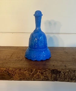 Boyd Art Glass-1999 Pressed Glass Christmas Bell in Heavenly Blue - Picture 1 of 5