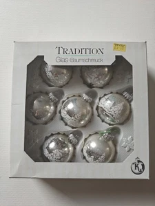 Vintage Retro alte Weihnachtskugeln Glas Baumschmuck silber weiß deutsch - Bild 1 von 12