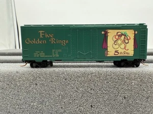 Micro Trains Twelve Days of Christmas 40' Standard Box Car - 02100505 - Picture 1 of 12
