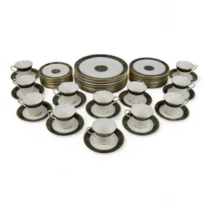 Royal Doulton Carlyle Bone China Dinner Service for 12 Plates Cups Saucers - Picture 1 of 5