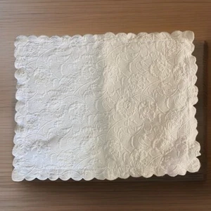 VTG Matelasse White Pillow Sham Envelope Close Floral w/ Scalloped Edges - Photo 1 sur 9