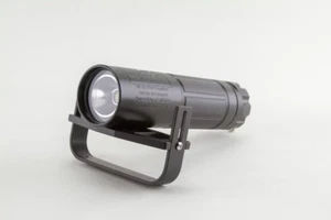 LIGHT MONKEY 12 vatios LED práctico con batería de 2,6 amperios 10.102.812 portátil primaria - Imagen 1 de 4