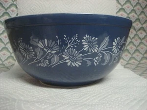 Pyrex #403 COLONIAL MIST Daisies Mixing Bowl Vintage EUC Lot B - Picture 1 of 6