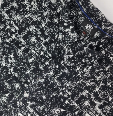 Rock & Republic Button-Down Short Sleeve Stretch Men's XXL Black and White AOP - Image 1 of 4