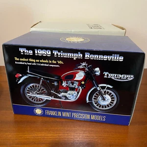New Franklin Mint Diecast Motorcycle, 1969 Triumph Bonneville, 1:10 Scale - Picture 1 of 8