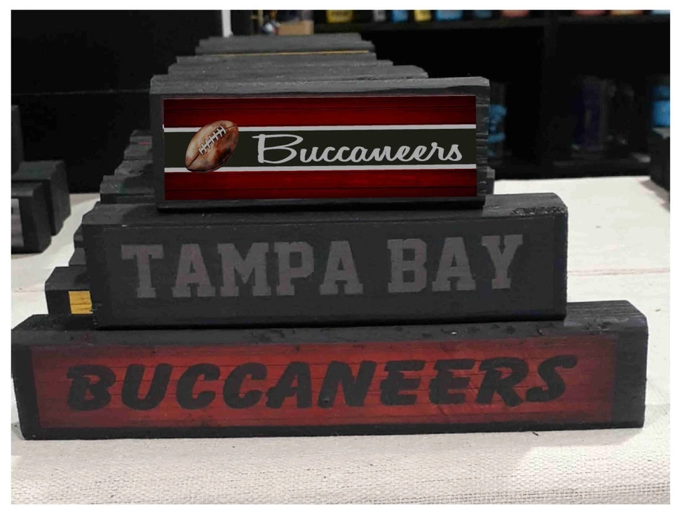 Tampa Bay Buccaneers Juego de 3 piezas Madera Decorativa NFL Hombre Cueva Oficina Dormitorio Vestíbulo Foto 1 de 1