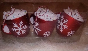 Weihnachtsschmuck 3 Hot Coco Rot Weiß Schokolade Schneeflocke Tassen Weihnachtsbaum Neu - Bild 1 von 21