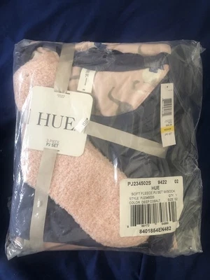 NEW in Bag Hue Women’s 3 Piece Pajama Set Cats Long Sleeve W/ Socks Size Medium  - Image 1 of 3