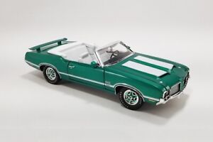 ACME Oldsmobile 442 W-30 Convertible Radiant Green 1/18. A1805625