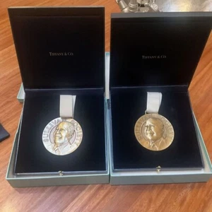 Morehouse College Bronze 3” Sullivan medal In Case / Box 2002 - Picture 1 of 8