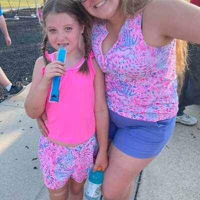 Шорты для девочек Lilly Pulitzer Ygritte Raz Berry Sea You Soon розовые средние 6–7 - Изображение 1 из 4