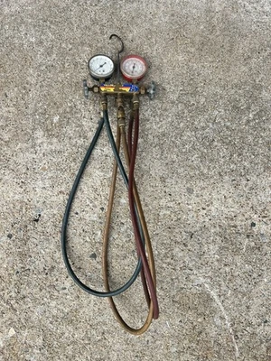 Juego de manómetros de climatización Ritchie Yellow Jacket con mangueras - R12 R22 R502 - De colección Foto 1 de 4