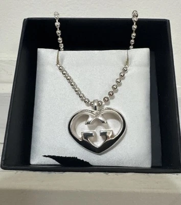 Gucci Plata de Ley 925 XL Largo GG Puff Corazón Collar Cadena de Inodoro Foto 1 de 4