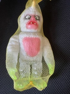 Futile Toy Teleporter Malfunction Mugato Sofubi Soft Vinyl Figure New Kaiju - Picture 1 of 1