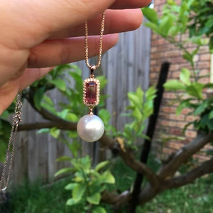 Natural pink-red tourmaline 12.3mm seawater white pearl diamond 18K gold pendant - Picture 1 of 12