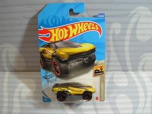 2020 HOT WHEELS ''BAJA BLAZERS'' #102 = GEOTERRA = YELLOW , int - Picture 1 of 2