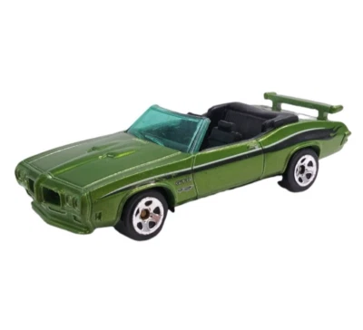 Pontiac GTO 70 convertible verde diecast 2010 suelto Hot Wheels Mystery Cars Foto 1 de 4