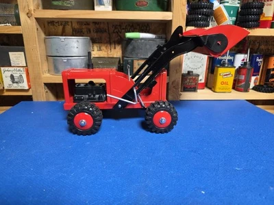 Cargador de elevación alta Marx Lumar de colección construcción repintado negro y rojo Foto 1 de 4