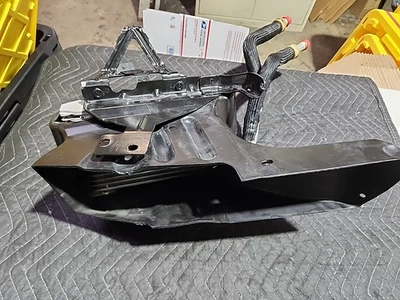 Dodge Charger Challenger Hellcat 2015-2023 6,2 L OEM enfriador de aceite con líneas/conducto Foto 1 de 4