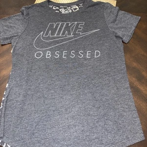 nike t shirt OBSESSED Dark Grey Cheetah Print Women’s Size Medium  - Bild 1 von 4