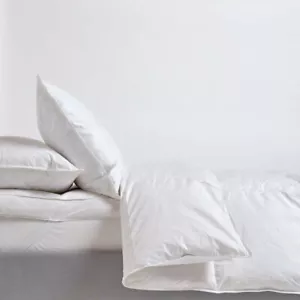 Luxury White Goose Feather & Down Duvet Quilt - 10.5 Tog, Single 1 - Picture 1 of 6