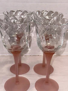 4 pz Mikasa Sea Mist corallo rosa satinato gambo smerigliato bicchiere vino 8" calice acqua - Foto 1 di 12