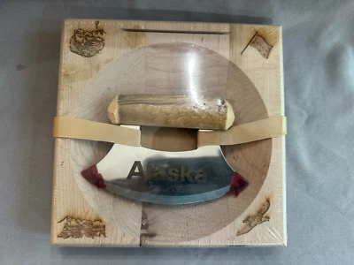 New Alaska Ulu and Cutting Board Set - Image 1 of 4