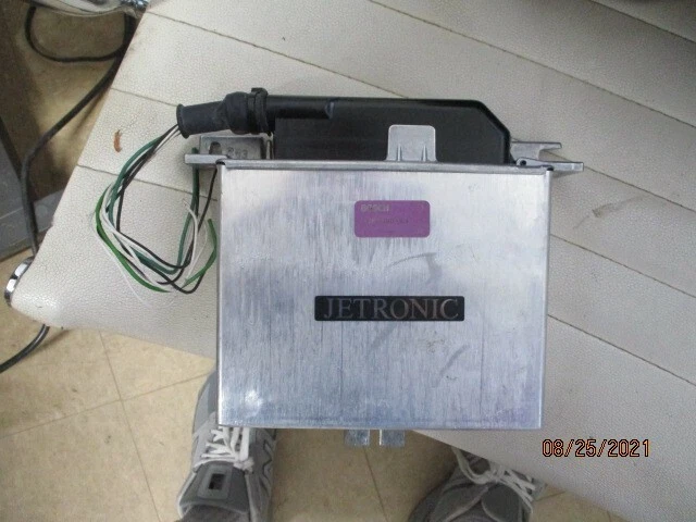 Bentley & Rolls-Royce Jetronic ECM ECU Bosch 0 280 800 069 con conector Foto 1 de 4
