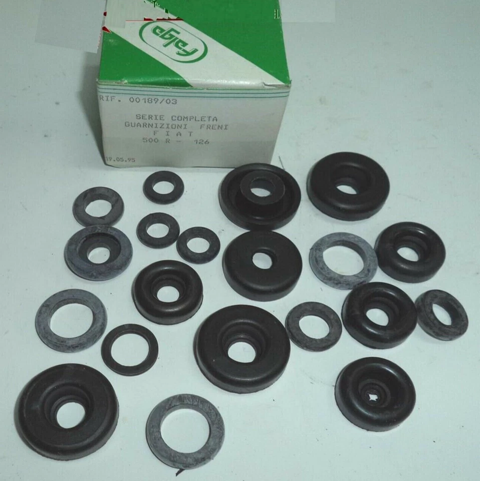 SERIE GOMMINI POMPA FRENO & CILINDRETTI PER FIAT 500 R - 126  - Image 1 of 1