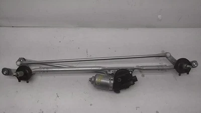 New style 2019 Silverado, Sierra 1500 Windshield Wiper Motor 84339745 2079651 - Image 1 of 4
