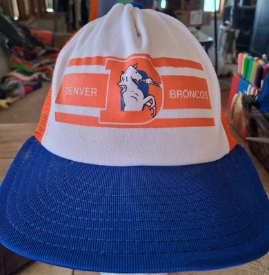 Gorra Broncos azul blanco y naranja vintage Foto 1 de 4